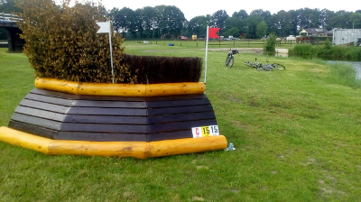 eventingequipment gebogen hindernis